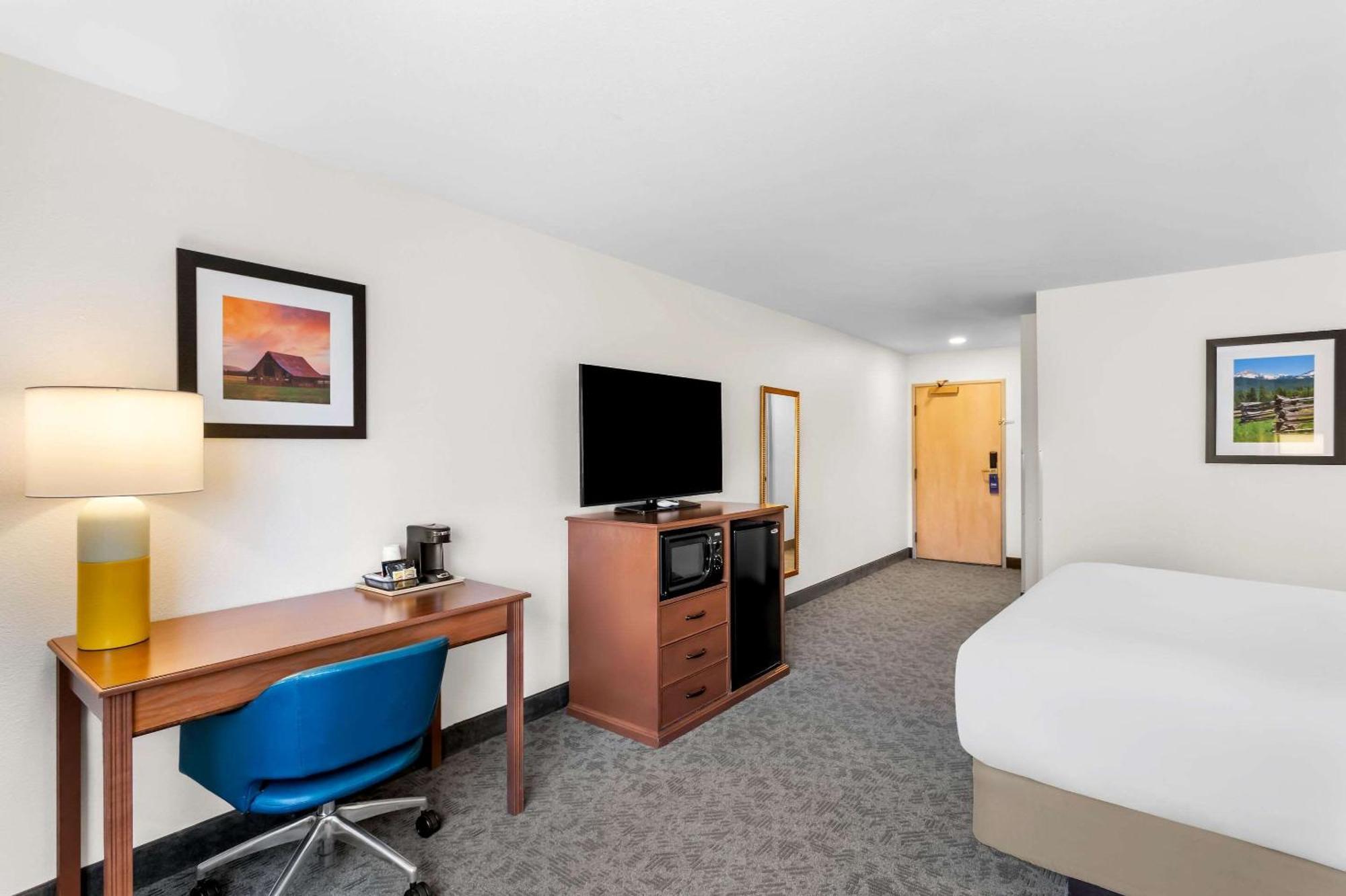 Comfort Inn & Suites Susanville Buitenkant foto